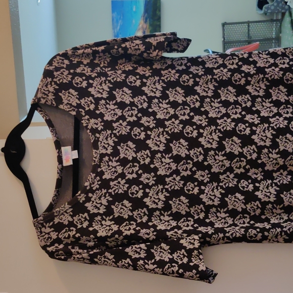 Casual to dressy! - Picture 1 of 3